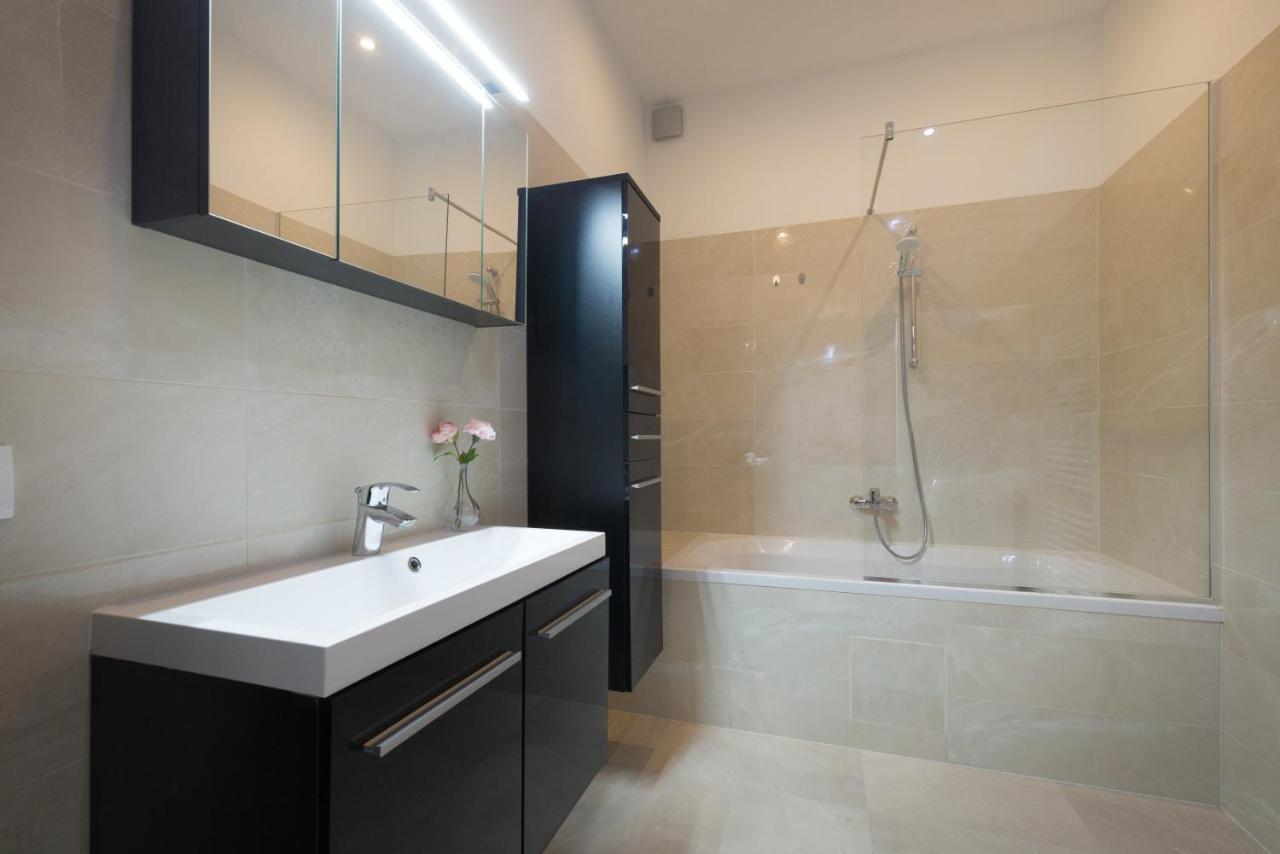 Donaustadt Special Apartments 1220 Wina Bagian luar foto