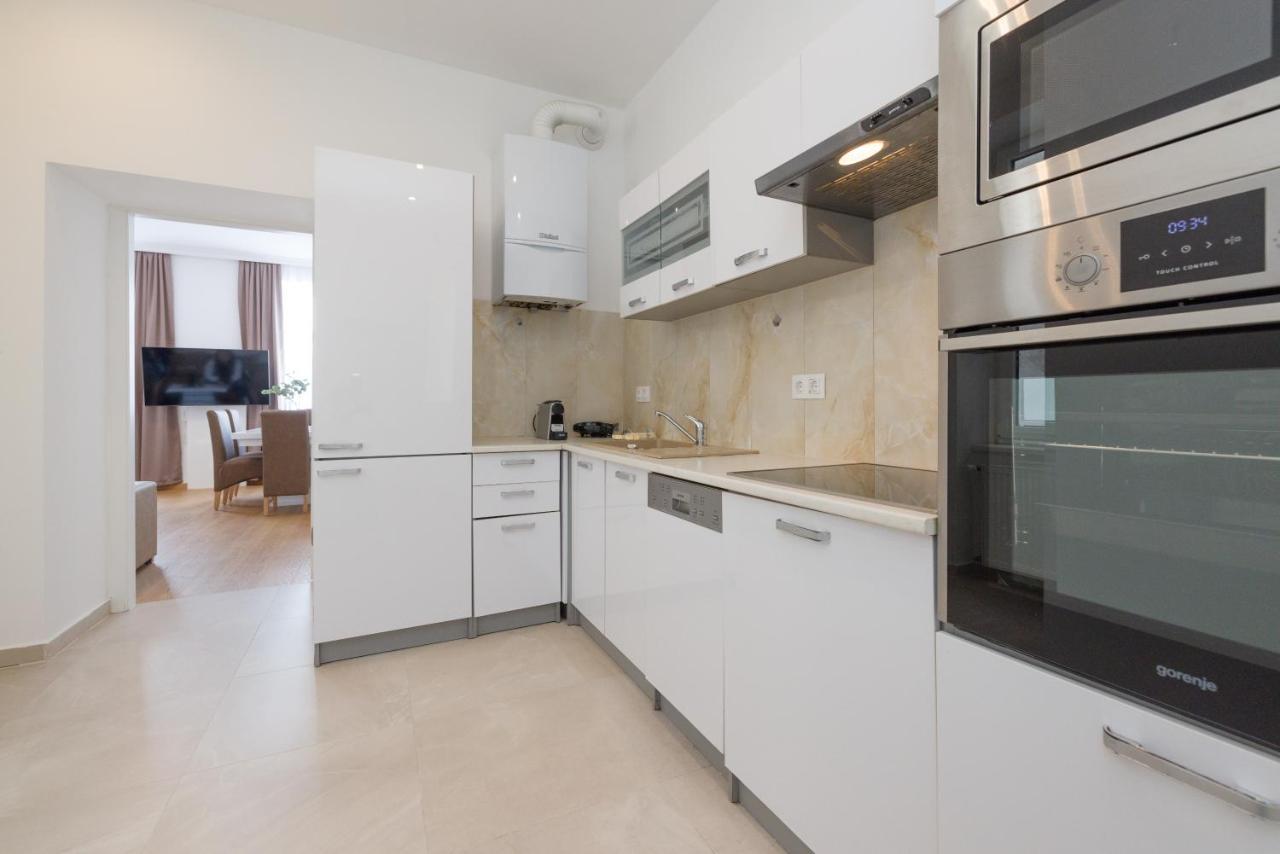 Donaustadt Special Apartments 1220 Wina Bagian luar foto